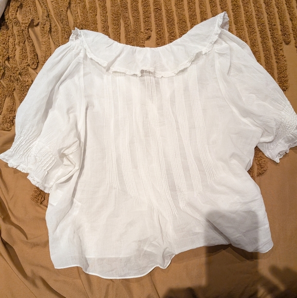 Doen White Flutter Sleeve Ruffled Blouse - Picture 2 of 5